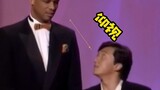Jackie Chan and basketball stars shared the stage to present awards, using humor to resolve height e