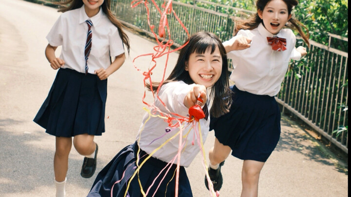 เพื่อนซี้ ถ่ายรูปให้ดูอ่อนวัย อย่าจับมือเป็นรูปกรรไกรอีกเลย! ถ่ายแบบนี้แหละ ออกมาระเบิดแน่!