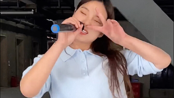 Contestant Wang Shihang reporting! Young producers, please give me lots of picks!