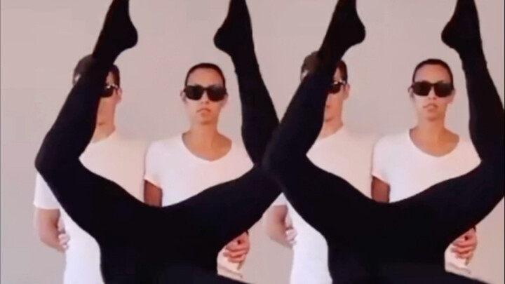 Which one is the hand and which one is the leg? It’s all blurry and hard to tell.