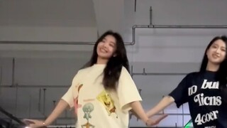 มันง่ายมากที่จะให้น้องสาวคุณเต้นแบบนี้