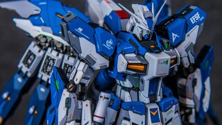 Tampilan produksi Manatee Gundam