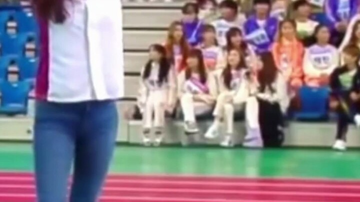 [Ranking] Only the hottest female K-pop idols of all time get the chance to throw the first pitch—do