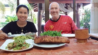 หมูสามชั้นอบกรอบ ตำถั่ว น้ำพริกผักลวก Yummy Crispy Belly Pork