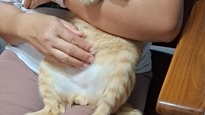 Eong with Mommy