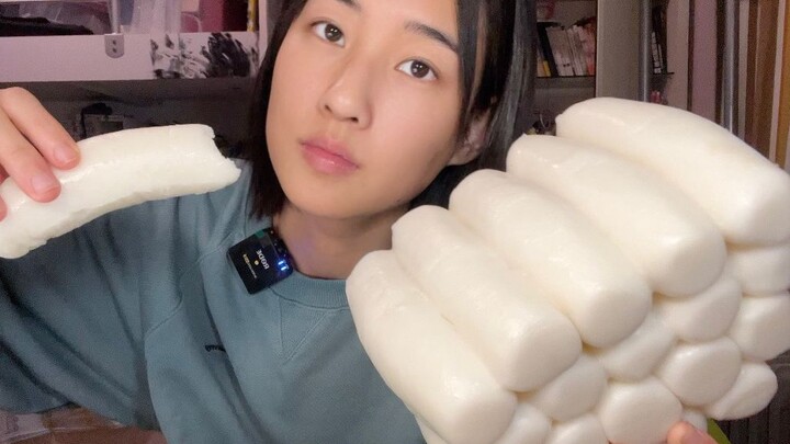 Let's try the viral online snack—does it really taste good?!