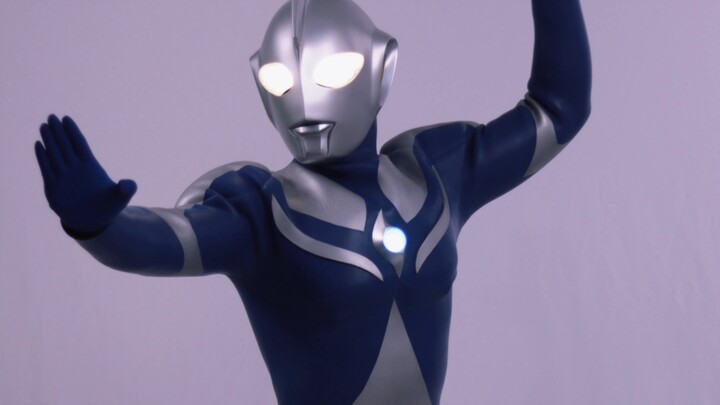 Young man shows off his homemade Gauss Ultraman suit