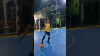 Ada ga temen kalian yg kalo main futsal sok kapten gini #shorts #futsal #lucu #komedi