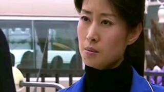 影视，学校偷偷安排给孩子验血，母亲得到消息及时赶到阻止