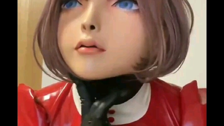 Kigurumi drinking water