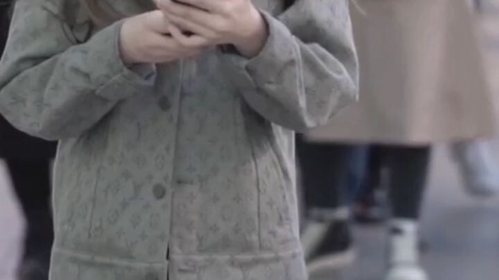 she's beautiful 🤩