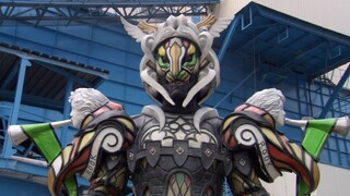 Red Daddy and Wolf Uncle fight against the Tank again! In 2008, Aso Hui accidentally encountered the