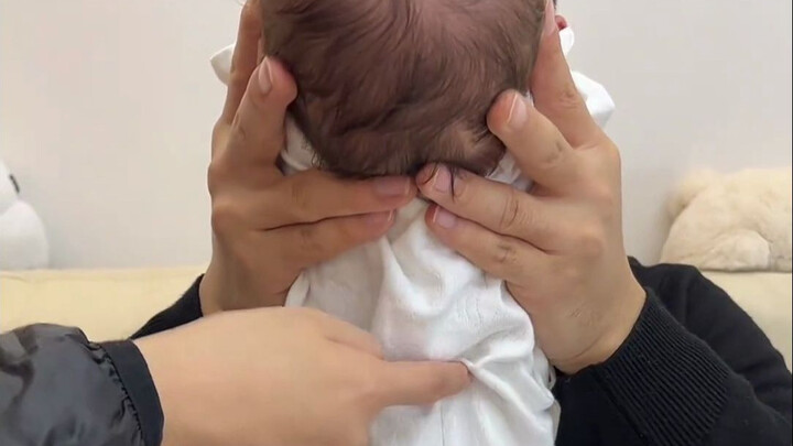 Babies are born with these little talents—by the time they grow up, they’re gone! Try testing your b