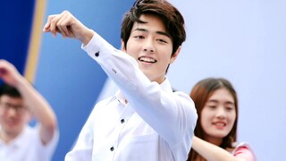 战哥早期也是潮的没边儿了，还跳过《咚巴拉》！#肖战