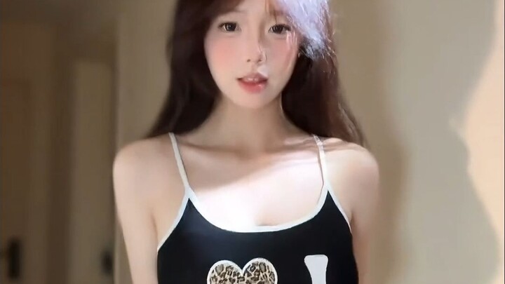 Innocent Girls’ High School ~ Look at that tiny waist ~ [puppy] ~ You’d be too hasty to swipe away w