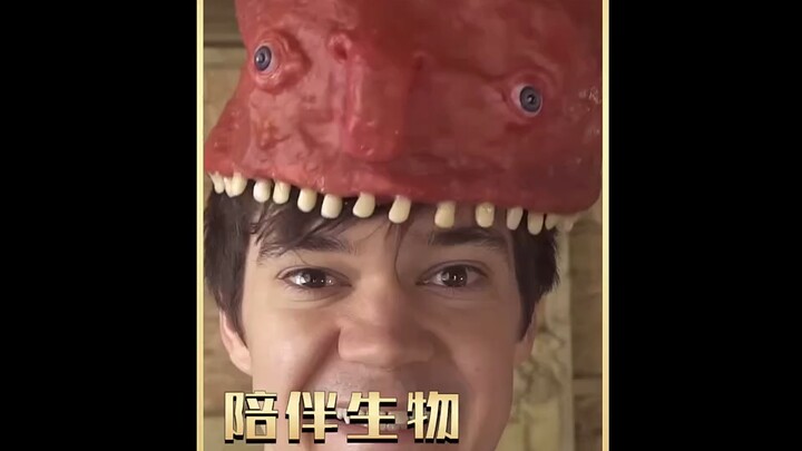 This is the scariest creature I’ve ever seen, yet it’s even more useful than Doraemon—truly all‑roun