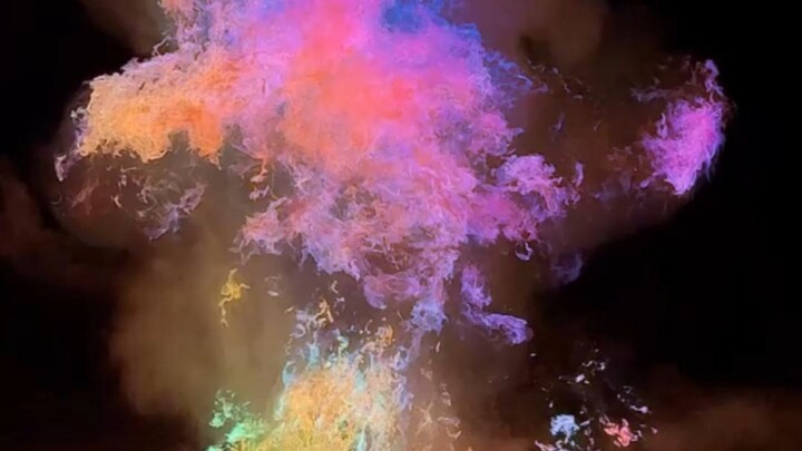 It is said that anyone who sees colored flames will become incredibly lucky!