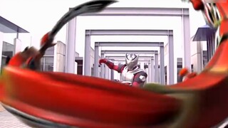 Kamen Rider Ryuki - Ryuki Henshin, Thẻ Advent và Bộ hoàn thiện