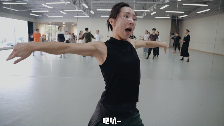 วิธีเพิ่มคุณภาพของท่าเต้น｜การแสดงจากครูผู้สอนในห้องเรียน