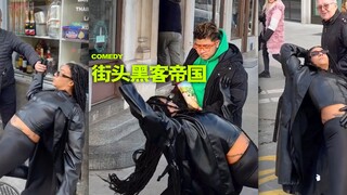 在街上给路人“表演”黑客帝国的子弹时间😂