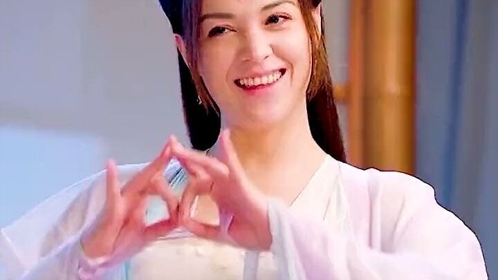 All the moral integrity I’d accumulated while serving Yang Guifei was probably lost here.