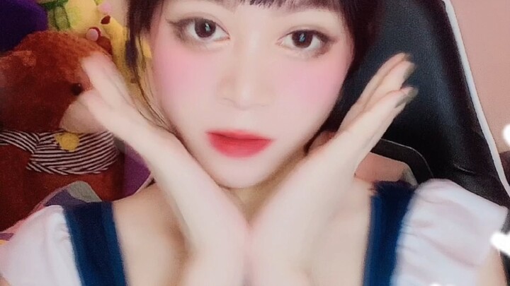Cô hầu gái
