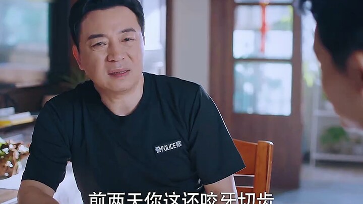 Những màn cãi nhau thường ngày của hai ông bố, cuối cùng đã biết vì sao bố Lăng và bố Lý không tái h