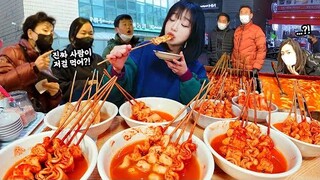 시장에서 빨간어묵 털었더니 동네분들이..🤣 매운어묵 물떡 먹방