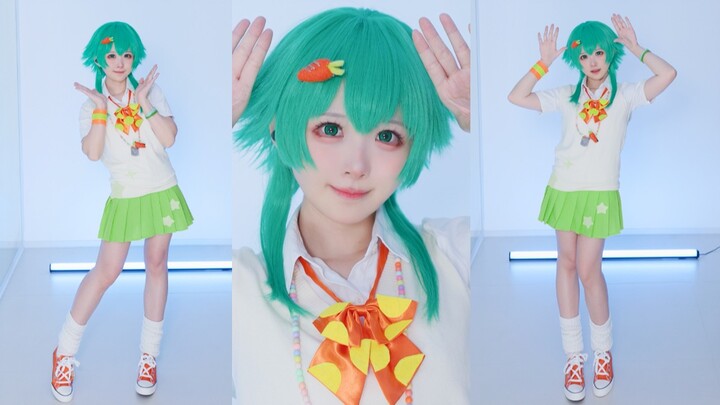 Dumbbell dance and sing—how long do you want me to keep dancing?