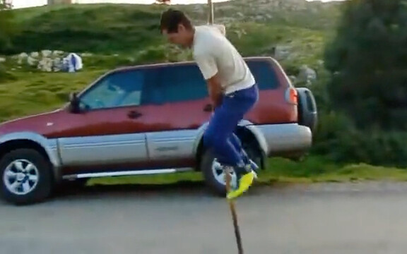 بعد أن لدغني ثعبان الخمس خطوات هههههههه