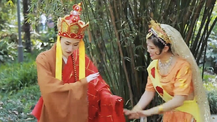 Show me the story of [Journey to the West] Tianzhu girl cosplaying Tang Sanzang being forced into ma