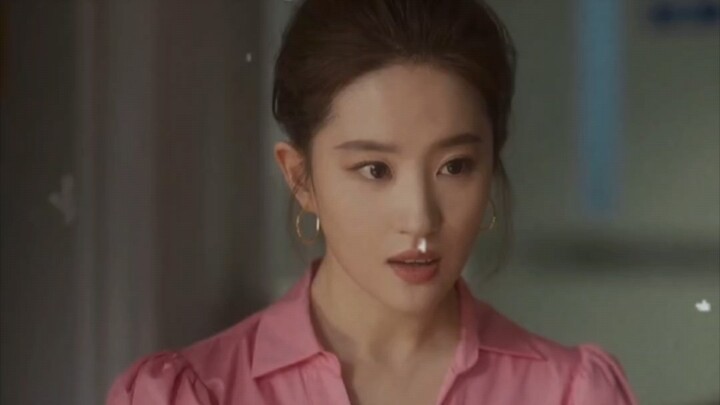 Huang Yimei’s Y2K, dopamine-colored, princess-style, office-look—miraculous MeiMei; Liu Yifei looks 
