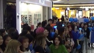 SUPERJUNIOR-Flash Mob Ulang Tahun ke-15-Tarian Acak-Chengdu