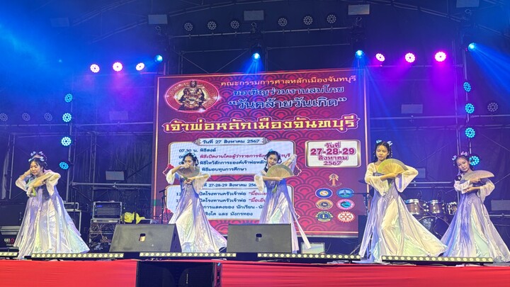 泰国公立东英学校城隍庙演出，舞蹈《苏公堤》，编舞：白小白