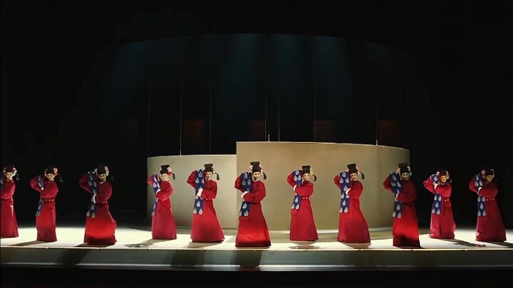 “55 ethnic minorities are all about singing and dancing—can’t the Han Chinese just sit in the audien