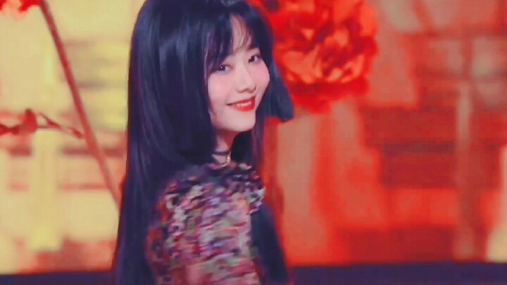 It's just absurd—everyone else's princess cut hairstyles are so cool, but hers is unexpectedly so sw