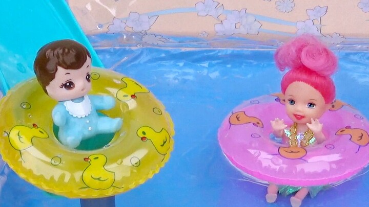 Nhà hát Barbie: Hai em bé bơi cùng nhau, chị gái dạy anh trai trượt