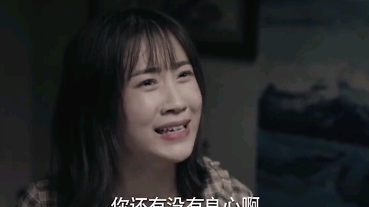 Gadis cantik yang malang sekali, diperkosa dan dibunuh oleh pembunuh yang memiliki fetish kaki, kaki