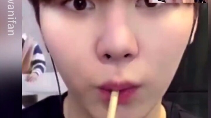 فو شنغ كوان: يريد الغرب لكنه لا يتوقف، يريد الثمانية لكنه لا يستطيع