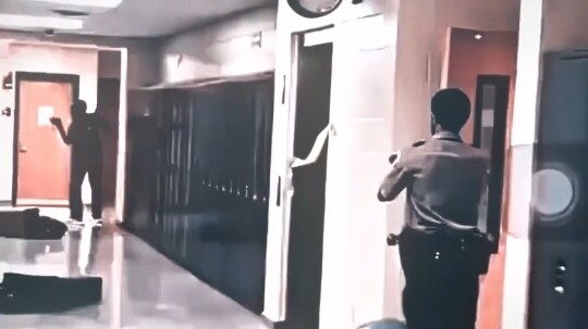 ท่านผู้ชาย: ผมถามหน่อยสิ คุณ紧张ที่สุดตอนไหน?