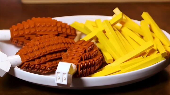 "Makanan lezat yang dibuat dari LEGO"