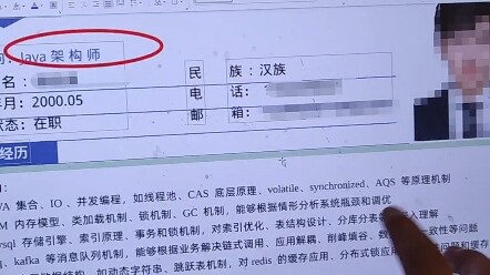 00–an, CV arsitek yang ditulis seorang programmer benar‑benar membuatku hampir ketakutan.