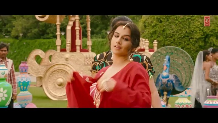Ooh_La_La_Song__The_Dirty_Picture_ _Vidya_Balan,_Naseeruddin_Shah,_Emraan_Has hmi(720p).mp4