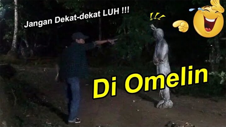 Pocong Di Omelin Di Tunjuk-tunjuk sampe Otongnya Ocong di Sambit Sendal Ngakak Terpingkal pingkal !!