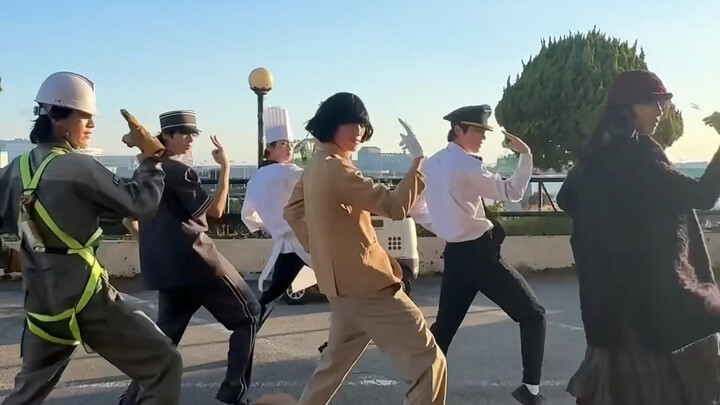 Đây là kiểu cosplay gì vậy?