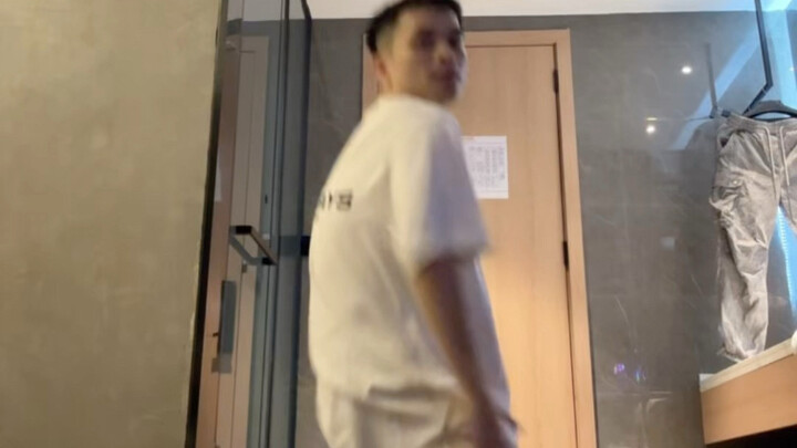 ما الذي يجب الانتباه إليه عند الانضمام إلى جيش تايلور سويفت لأول مرة؟