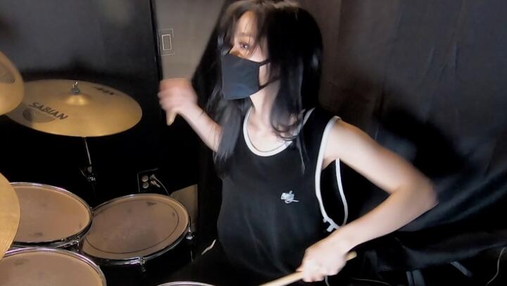 Too high! Cool performance of "Still Waiting" on the drums by cute girl