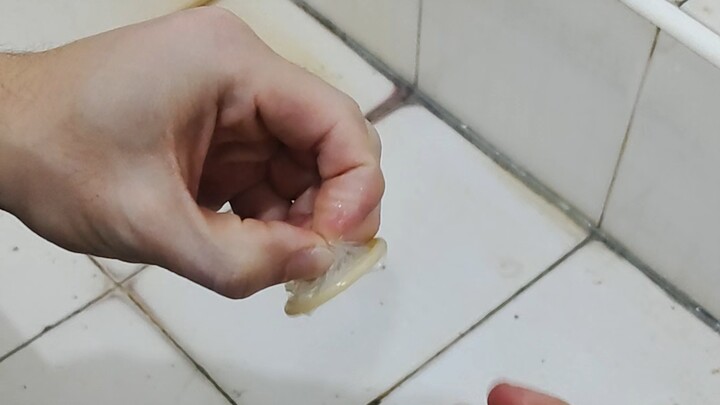 ماذا يحدث إذا أحرقت مظلة صغيرة؟