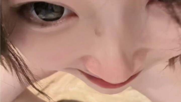 Xin đính chính một chút: Tôi là ếch, không phải cóc.