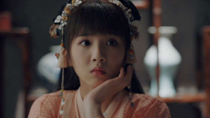 Loạt video cả nhóm phòng 7 không gõ cửa